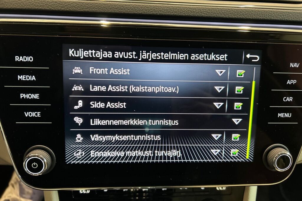 Skoda Superb 2022 Combi 2.0 TSI 190 Style DSG Autom.