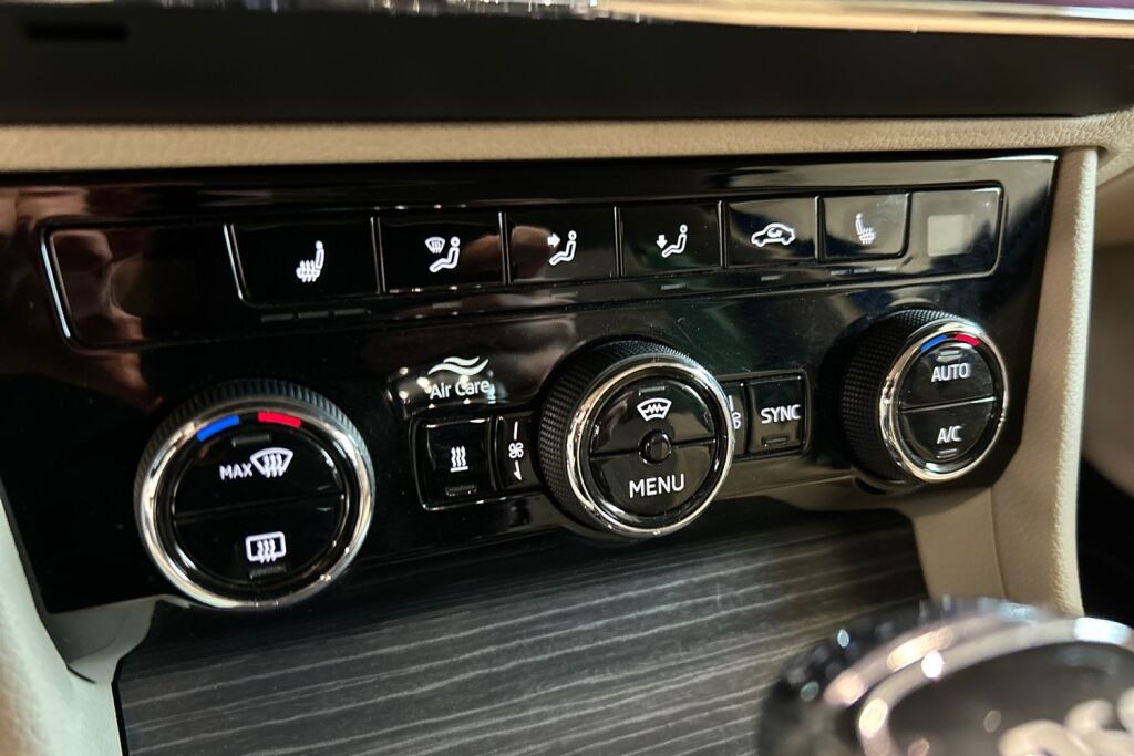 Skoda Superb 2022 Combi 2.0 TSI 190 Style DSG Autom.