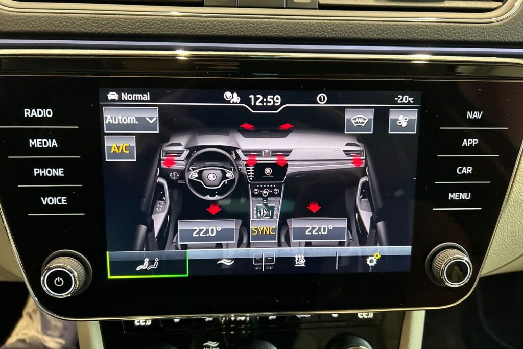 Skoda Superb 2022 Combi 2.0 TSI 190 Style DSG Autom.