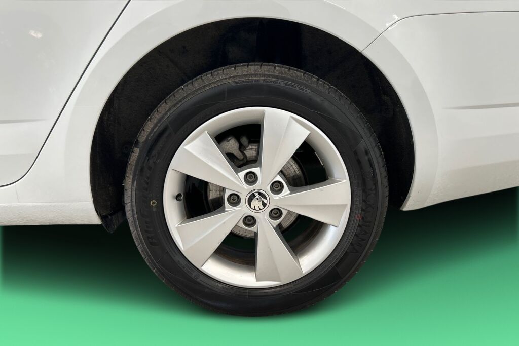 SKODA OCTAVIA 2016 Combi 1,0 TSI Style