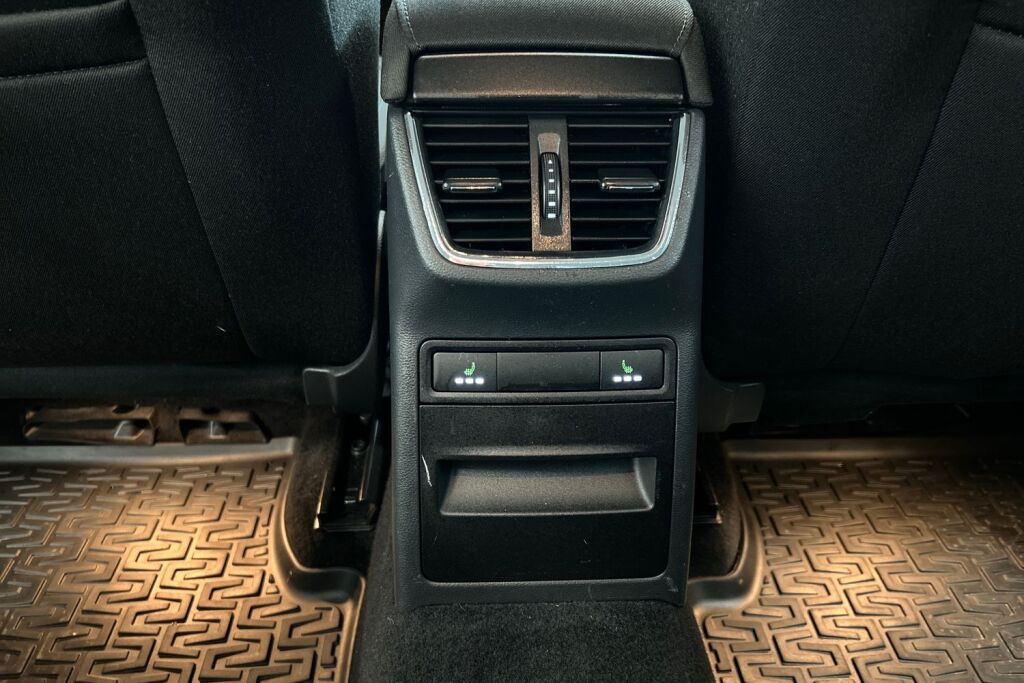 SKODA OCTAVIA 2016 Combi 1,0 TSI Style