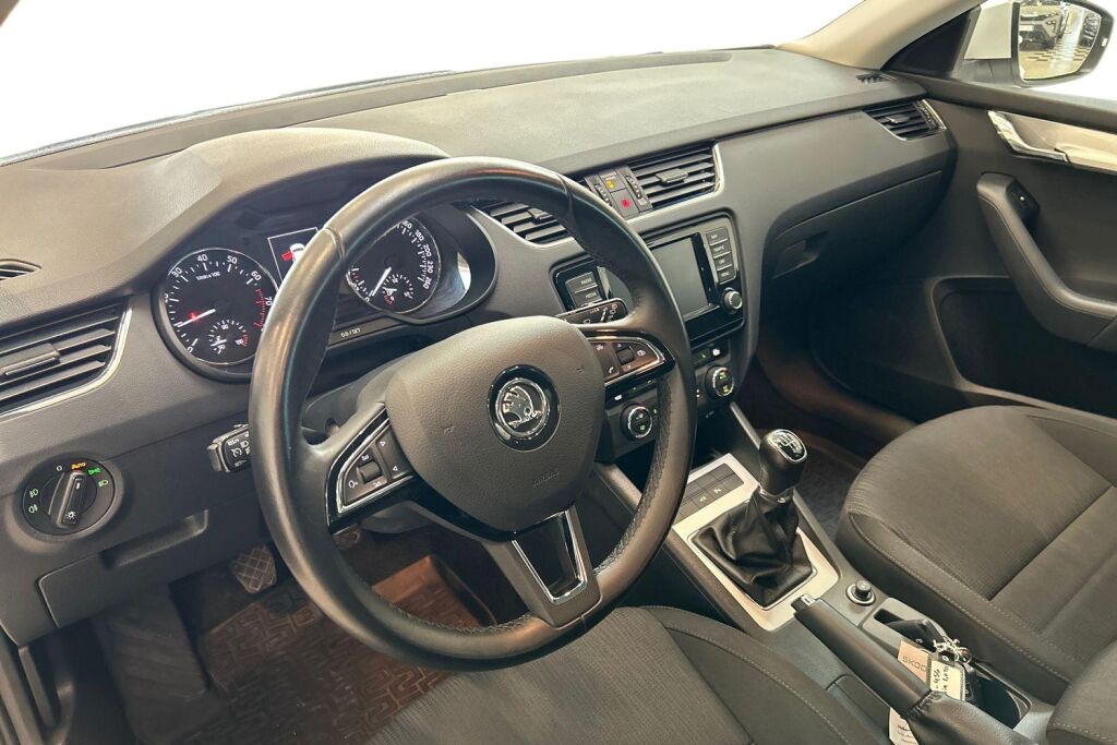 SKODA OCTAVIA 2016 Combi 1,0 TSI Style