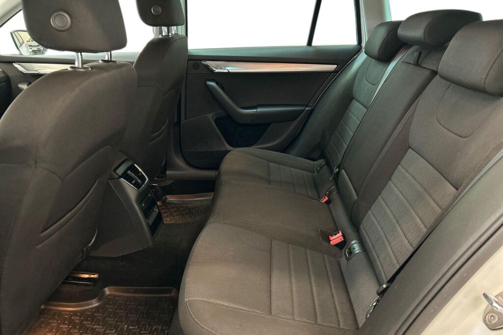 SKODA OCTAVIA 2016 Combi 1,0 TSI Style