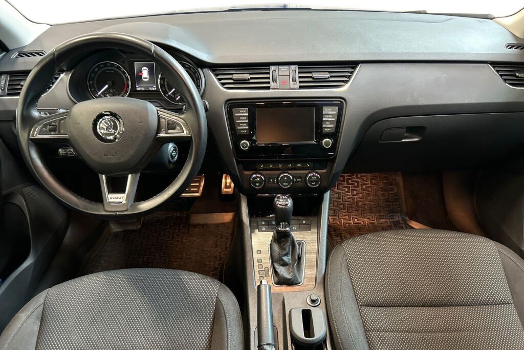SKODA OCTAVIA 2017 Combi 2,0 TDI 184 4x4 Scout DSG Autom.