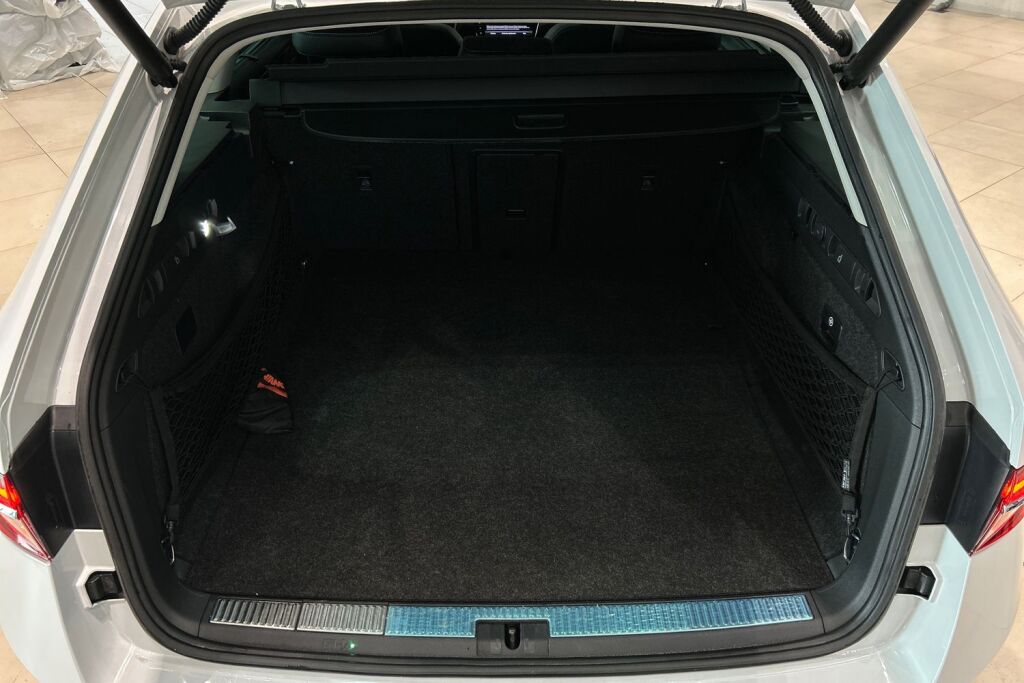 Skoda Superb 2020 Combi 1,4 TSI PHEV L&K iV DSG Autom.