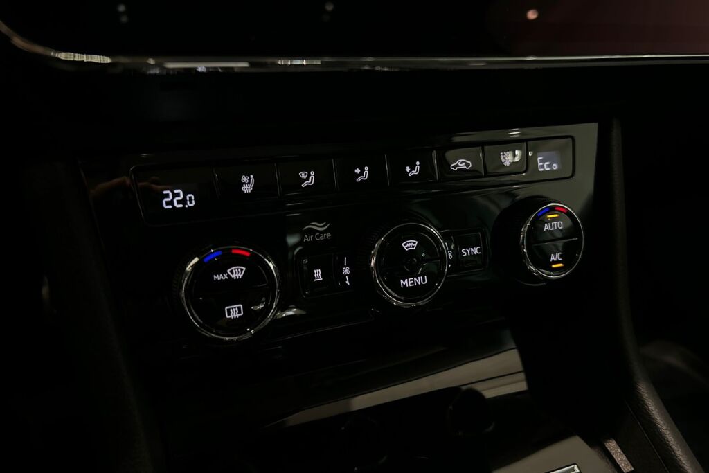 Skoda Superb 2020 Combi 1,4 TSI PHEV L&K iV DSG Autom.