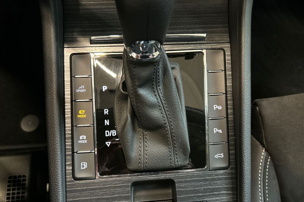 Skoda Superb 2021 1,4 TSI PHEV Style iV DSG Autom.