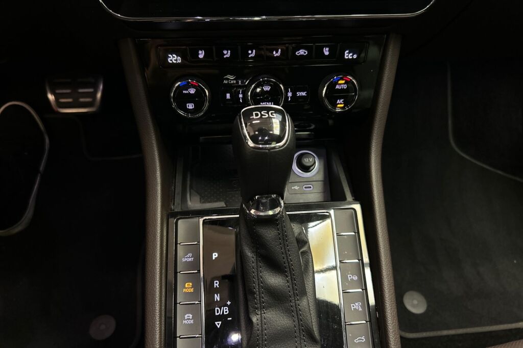 SKODA Superb 2021 1,4 TSI PHEV L&K iV DSG Autom.