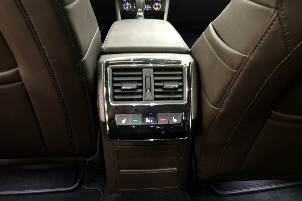 SKODA Superb 2021 1,4 TSI PHEV L&K iV DSG Autom.