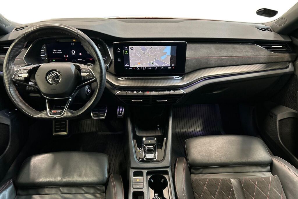 Skoda Octavia 2020 Combi 1,4 TSI PHEV RS iV DSG Autom 245 hv