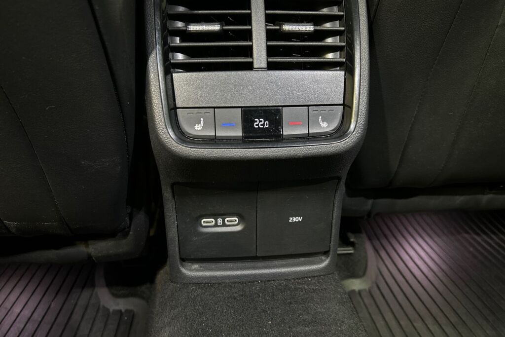 Skoda Octavia 2020 Combi 1,4 TSI PHEV RS iV DSG Autom 245 hv
