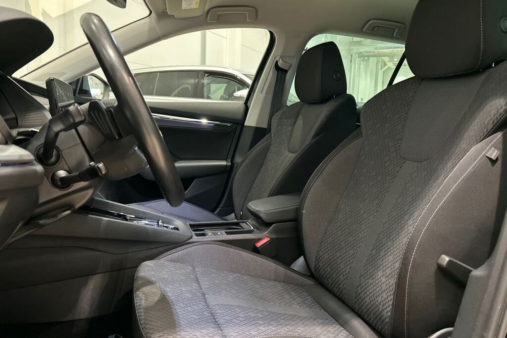 Skoda Octavia 2023 Combi 2.0 TDI 150 4x4 Style DSG Autom.