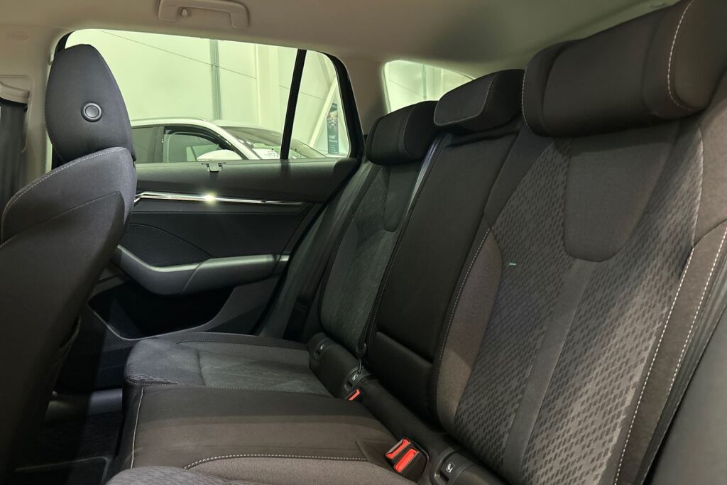 Skoda Octavia 2023 Combi 2.0 TDI 150 4x4 Style DSG Autom.