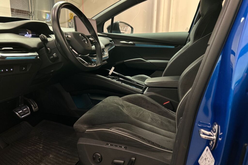 Skoda Enyaq 2023 80x 4x4 SportLine iV