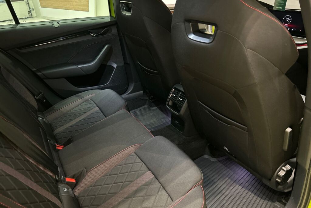 Skoda Octavia 2023 Combi 2.0 TDI 200 RS DSG Autom.