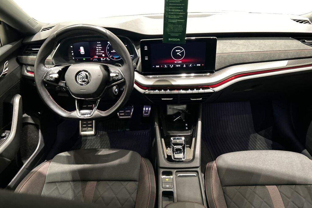 Skoda Octavia 2023 Combi 2.0 TDI 200 RS DSG Autom.