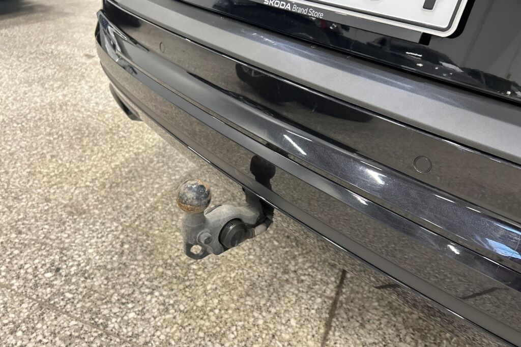 Skoda Enyaq 2023 80x 4x4 SportLine iV