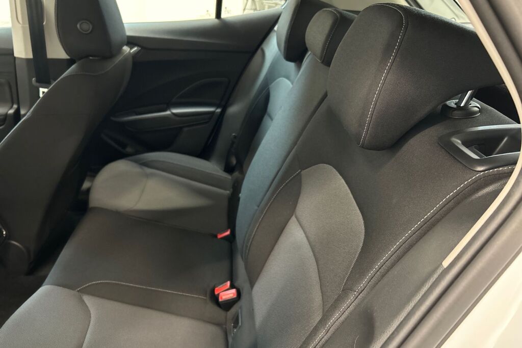 Skoda Fabia 2023 1.0 TSI 95 Ambition