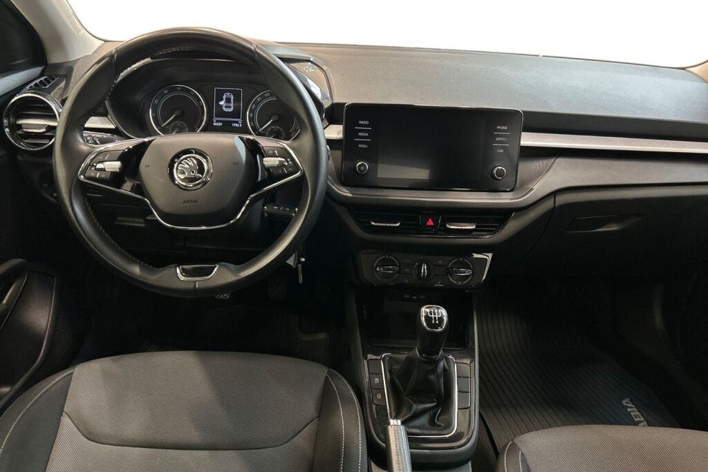Skoda Fabia 2023 1.0 TSI 95 Ambition