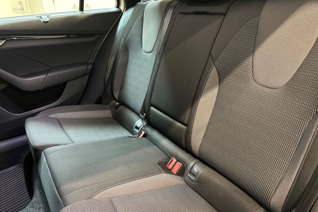 Skoda Octavia 2023 Combi 1.0 TSI Ambition Nordic Edition eTEC DSG Autom.