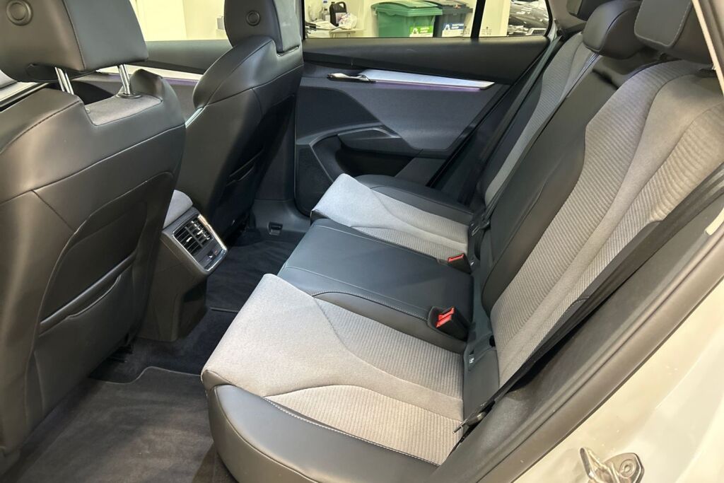 Skoda Enyaq 2023 80x 4x4 iV