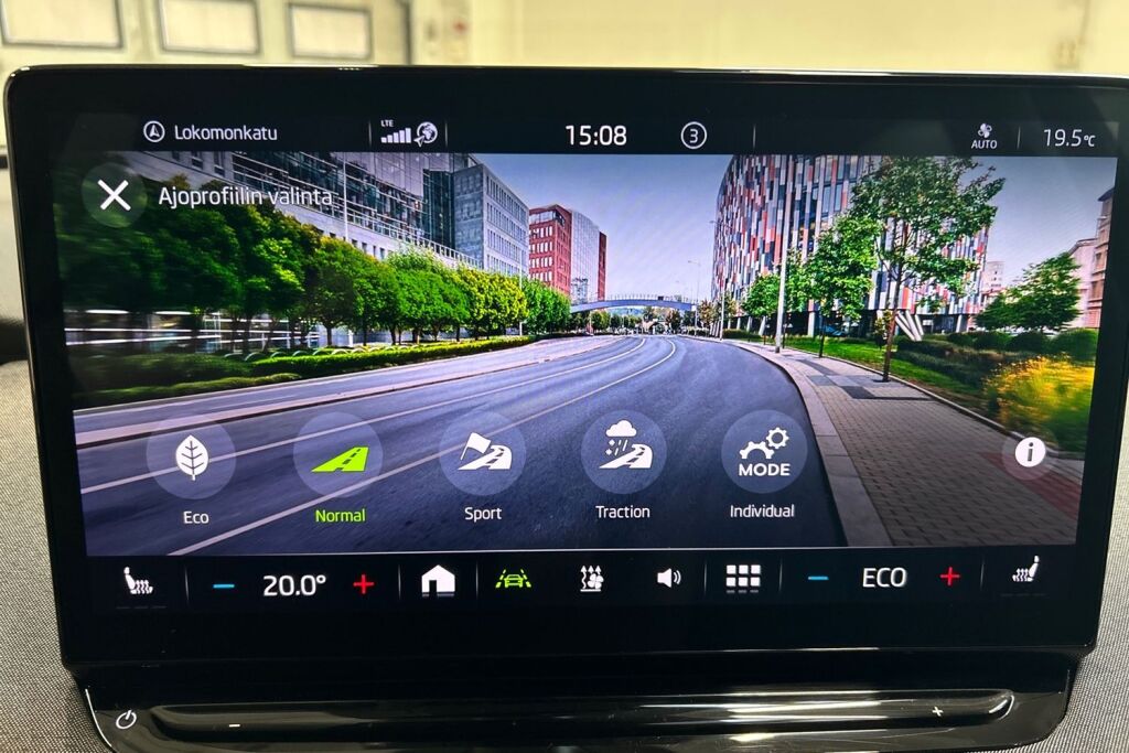 SKODA Enyaq 2023 80x 4x4 iV