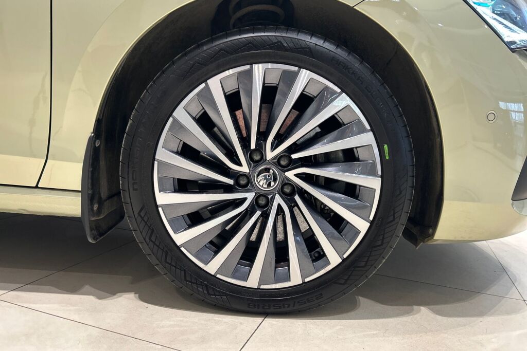 SKODA Superb 2024 2.0 TSI 265 4x4 L&K DSG Autom.