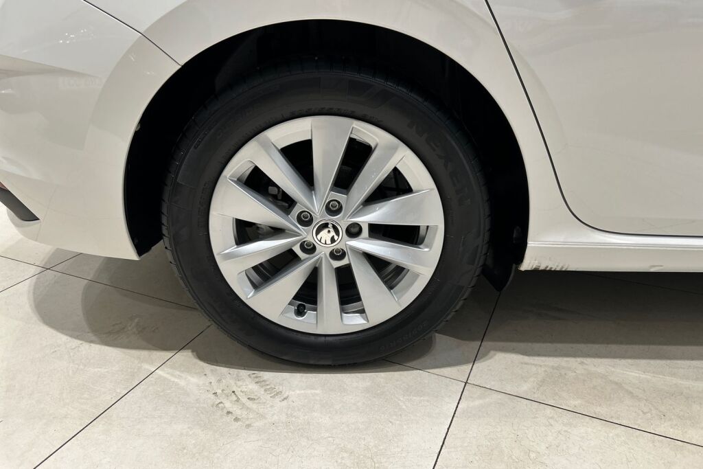 Skoda Scala 2024 1.0 TSI 116 Selection DSG Autom.