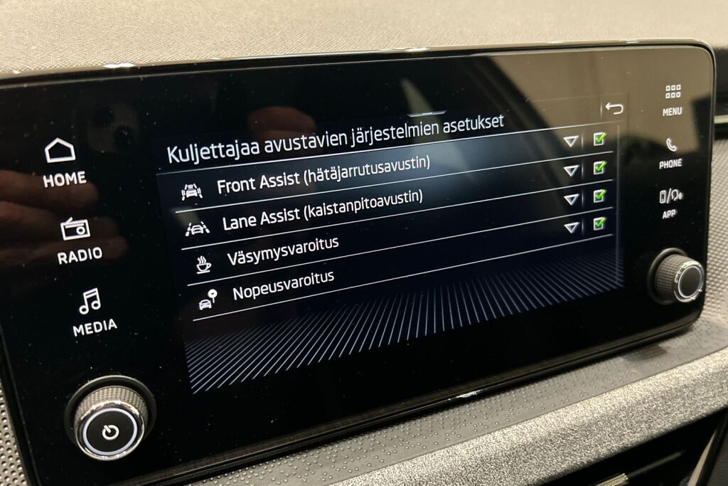 Skoda Scala 2024 1.0 TSI 116 Selection DSG Autom.