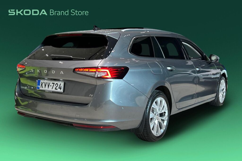 SKODA SUPERB 2024 Combi 1.5 TSI PHEV Style DSG Autom.