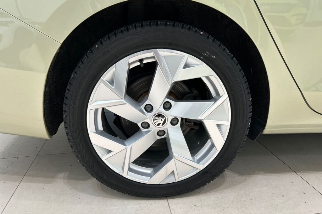 Skoda Superb 2024 Combi 1.5 TSI PHEV L&K DSG Autom.