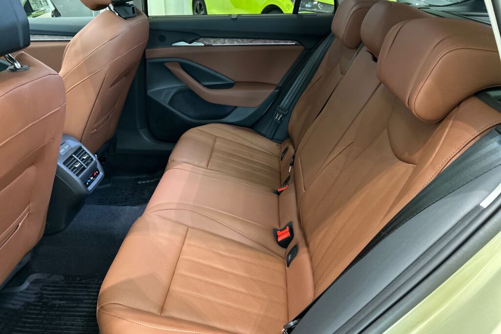 Skoda Superb 2024 Combi 1.5 TSI PHEV L&K DSG Autom.