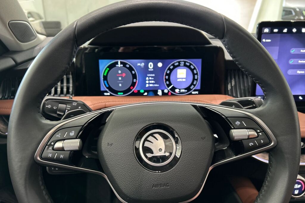 Skoda Superb 2024 Combi 1.5 TSI PHEV L&K DSG Autom.