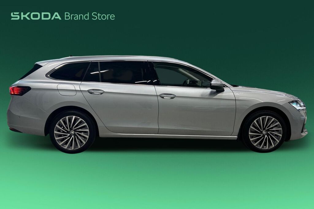 SKODA Superb Combi B9 2024 Combi 1.5 TSI PHEV L&K DSG Autom.