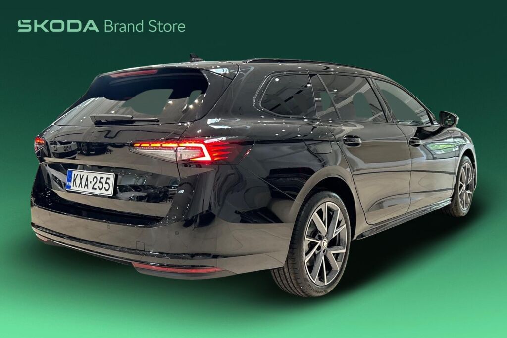 Skoda Superb 2025 Combi 1.5 TSI PHEV SportLine Explore DSG Autom.
