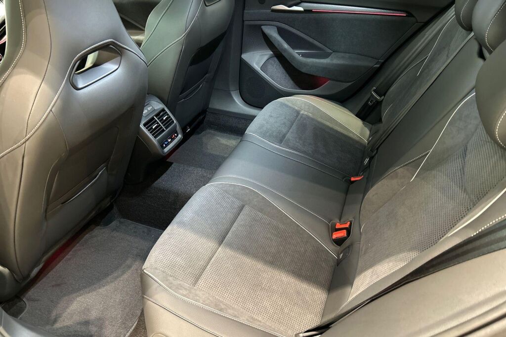 Skoda Superb 2025 Combi 1.5 TSI PHEV SportLine Explore DSG Autom.
