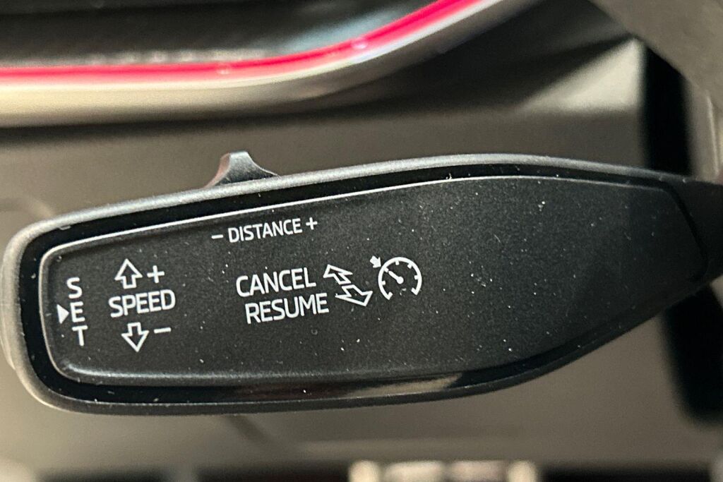 Skoda Superb 2025 Combi 1.5 TSI PHEV SportLine Explore DSG Autom.