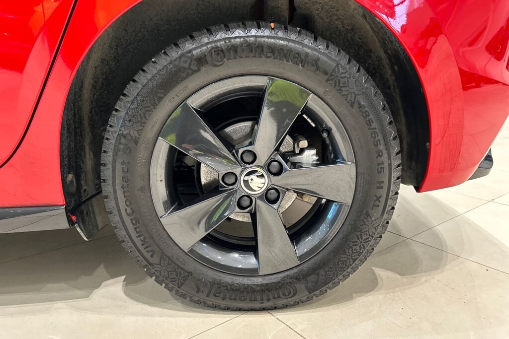 Skoda Fabia 2025 1.0 TSI 116 Monte Carlo