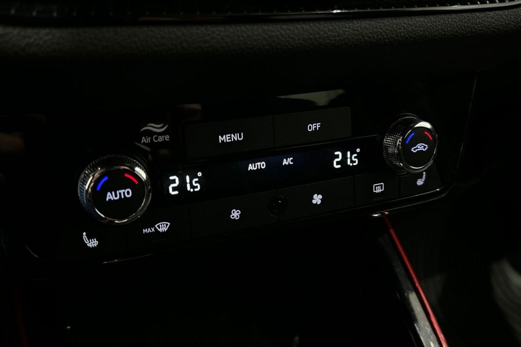 Skoda Fabia 2025 1.0 TSI 116 Monte Carlo