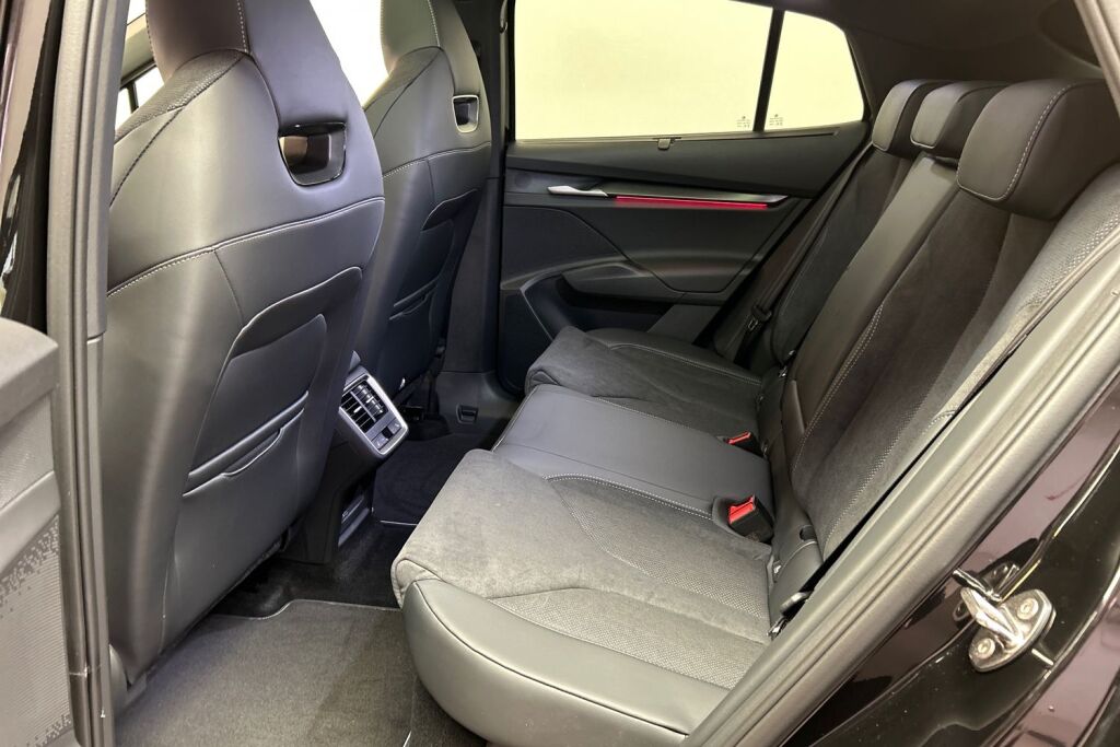 Skoda Enyaq 2026 Coupé 85x 4x4 SportLine