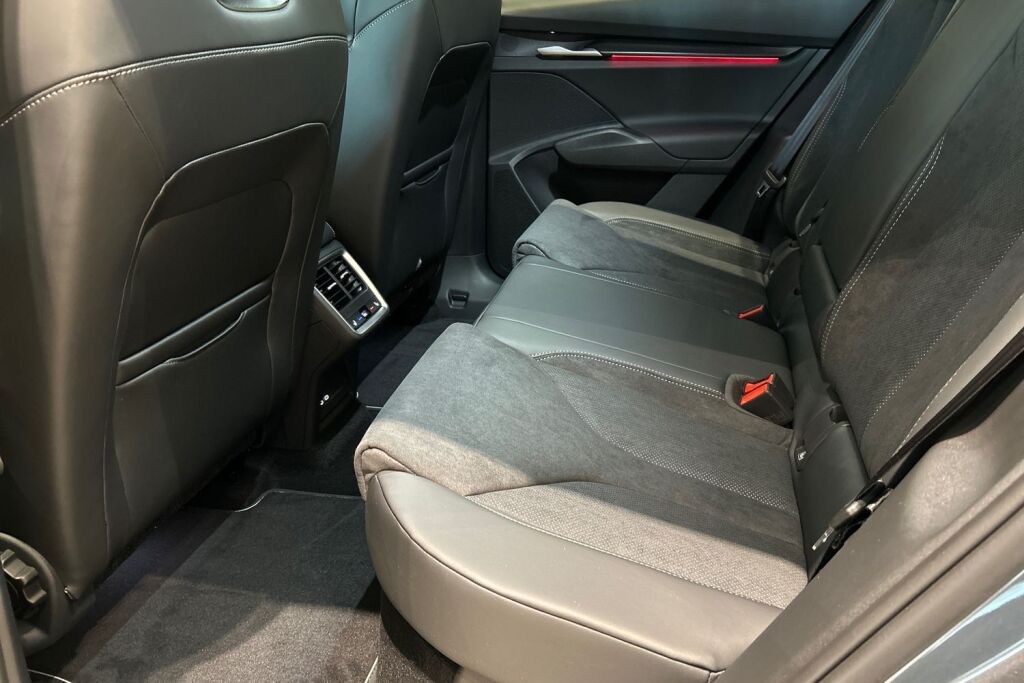 Skoda Elroq 2026 60 SportLine