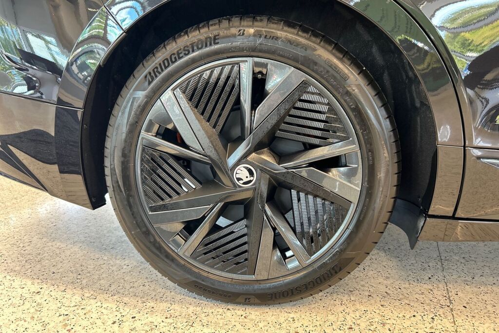 Skoda Enyaq 2027 85x 4x4 RS