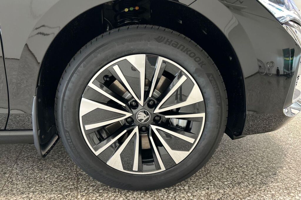 Skoda Superb 2026 Combi 1.5 TSI PHEV Style Explore DSG Autom.