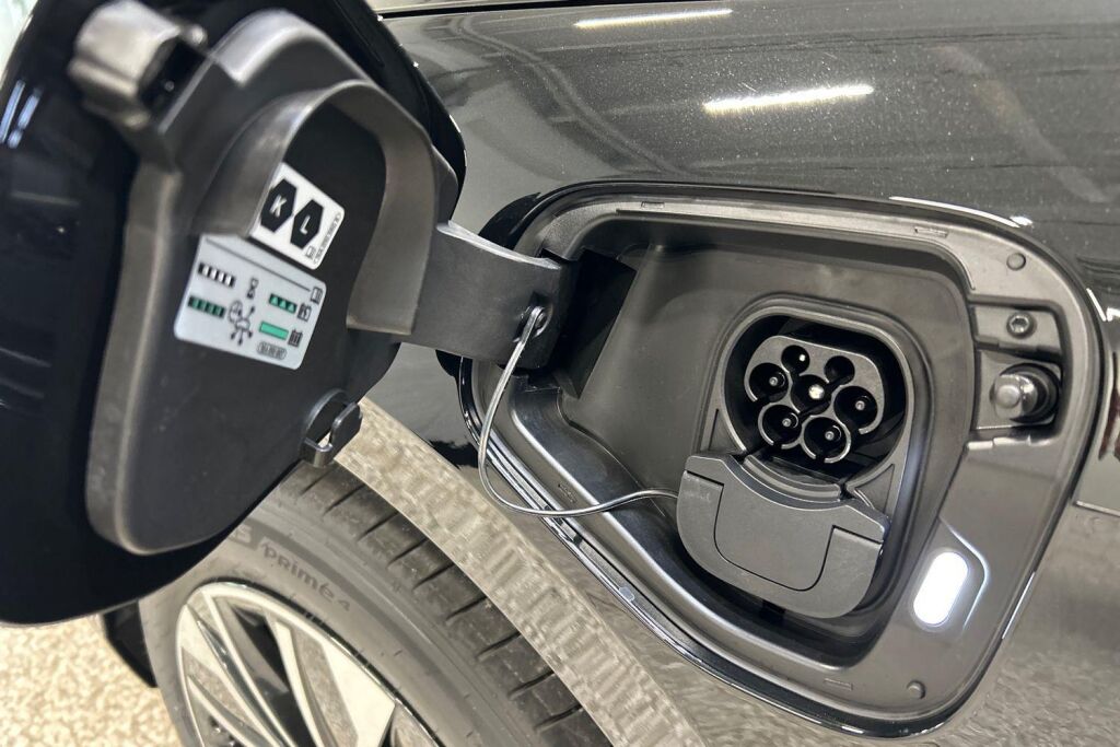 Skoda Superb 2026 Combi 1.5 TSI PHEV Style Explore DSG Autom.