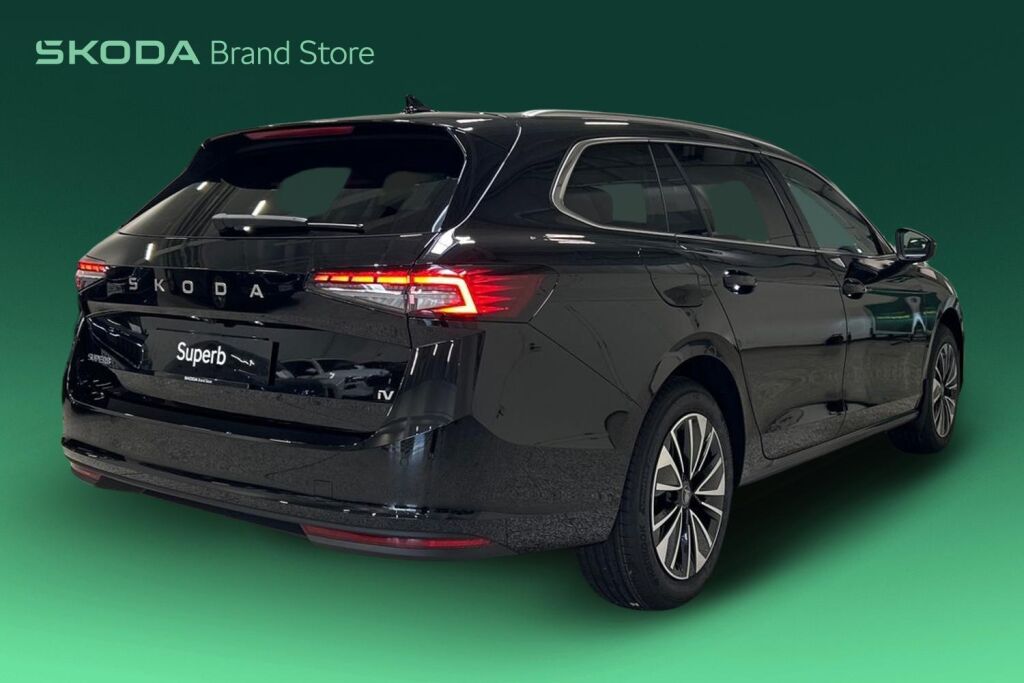 Skoda Superb 2026 Combi 1.5 TSI PHEV Style Explore DSG Autom.