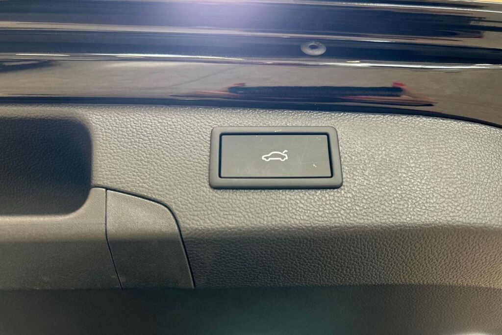 Skoda Superb 2026 Combi 1.5 TSI PHEV Style Explore DSG Autom.