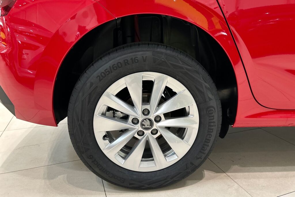 Skoda Kamiq 2026 1.0 TSI 116 Selection DSG Autom.