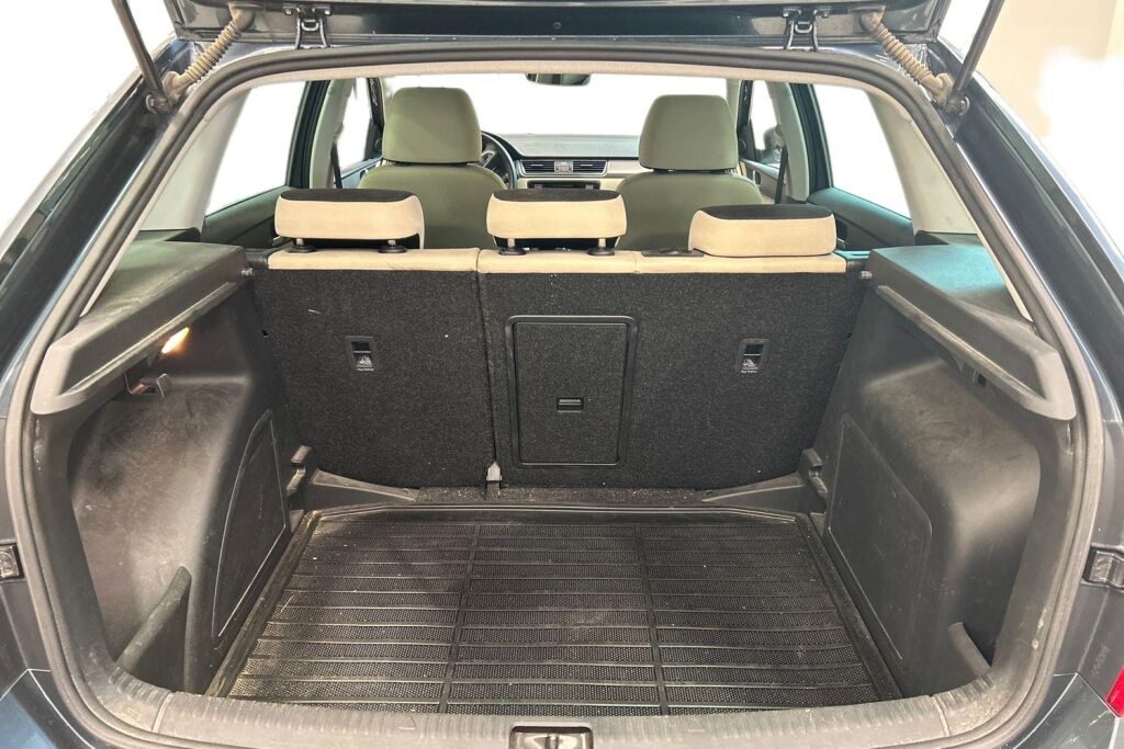 SKODA RAPID 2017 Spaceback 1,2 TSI 90 Style DSG Autom.