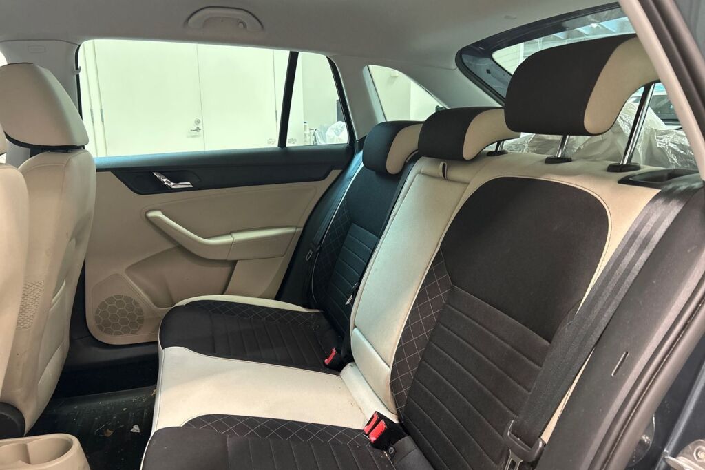 SKODA RAPID 2017 Spaceback 1,2 TSI 90 Style DSG Autom.