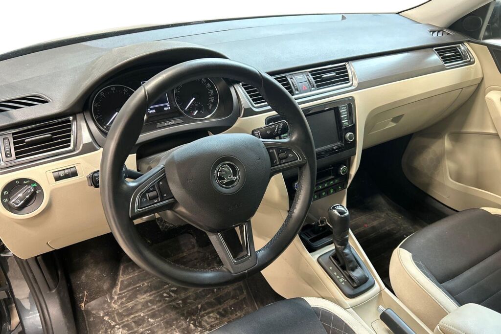 SKODA RAPID 2017 Spaceback 1,2 TSI 90 Style DSG Autom.